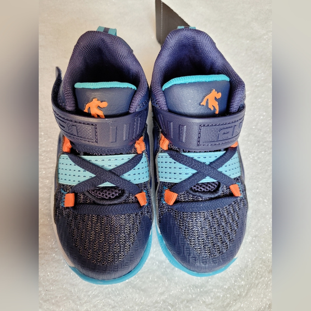 Boys Shoes Size 8